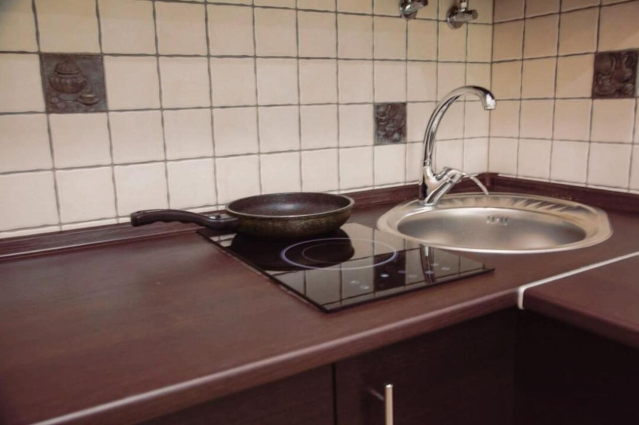 Central Cozy Apartment With Parking! Liov Exterior foto