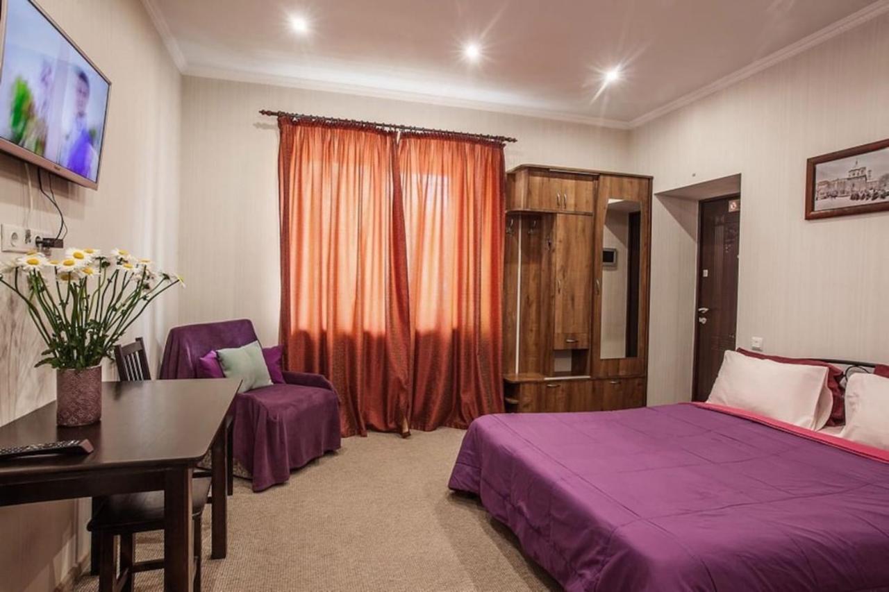 Central Cozy Apartment With Parking! Liov Exterior foto
